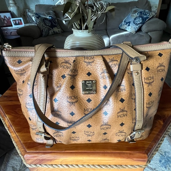 MCM Visetos 2way Leather Tote - Picture 2 of 12